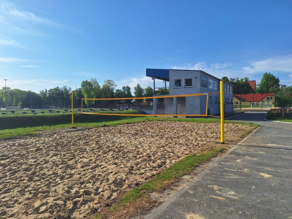 Na zdjęciu boisko do siatkówki plażowej
