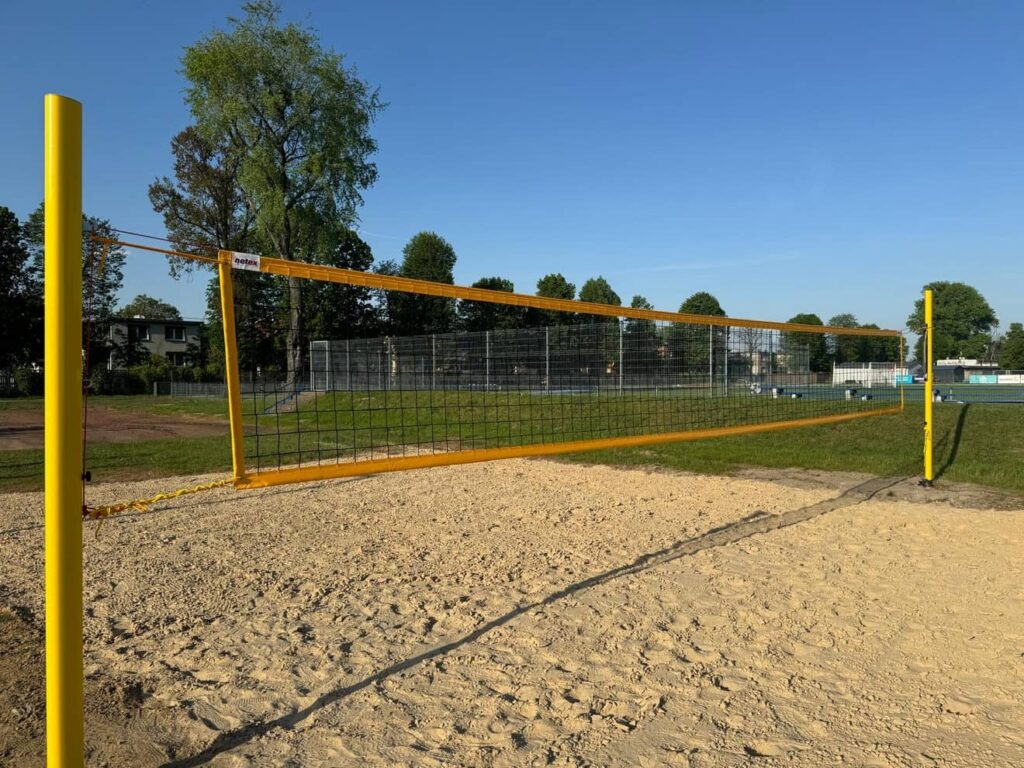 Na zdjęciu boisko do siatkówki plażowej